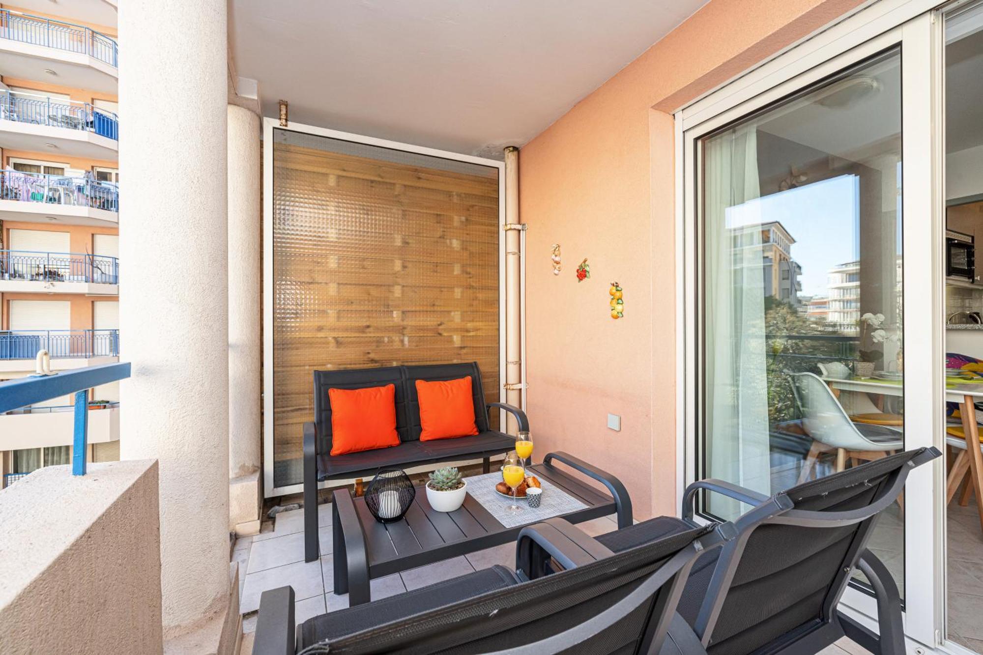 Eden Park 2 Piece, Clim, Parking Apartment Menton